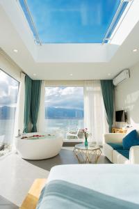 Ruang duduk di Butterfly Resort Villa