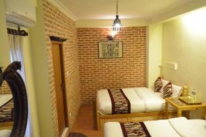 Uma área de estar em Newa Home