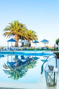 Bazén v ubytování Pela Mare Hotel nebo v jeho okolí