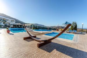 Bazén v ubytování Pela Mare Hotel nebo v jeho okolí