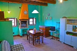 Gallery image of Casale Poggio Colpiccione in Passignano sul Trasimeno +79 photos
