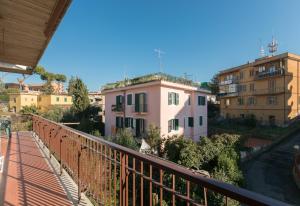 The building in which the holiday home is located