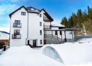 GORHouse Hotel v zime