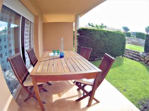 Balkón alebo terasa v ubytovaní VACAY Villa Anna, jardín privado, piscina comunitaria, en Costa Brava, L'Escala!