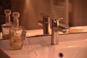 Bathroom sa Le Paradis, chambres d'hôtes - BNB- Gîte