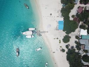 Gallery image of Seena Inn in Fulidhoo +21 photos