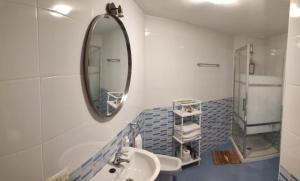 Koupelna v ubytování Apartamentos GO - Tordesillas House