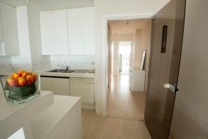 
A kitchen or kitchenette at C227
