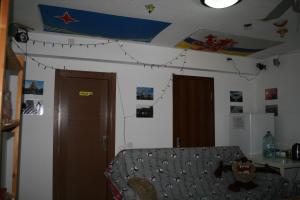 Area soggiorno di Why Me Eco-friendly Hostel