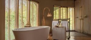 カンヌにあるBanjaar Tola Kanha National Park - A Taj Safari Lodgeのギャラリーの写真 +29枚の写真