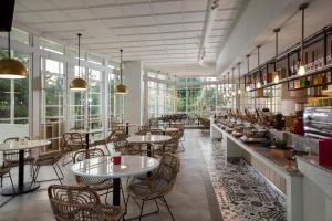 Restaurace v ubytování Kampi Hotel Tunjungan - Surabaya