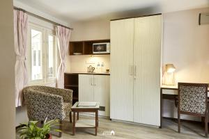 Kuchyň nebo kuchyňský kout v ubytování Ranikunj Boutique Hotel