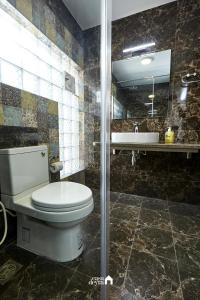 Koupelna v ubytování Ranikunj Boutique Hotel