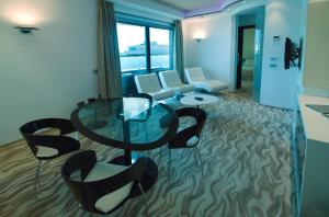 Гостиная зона в Hotel Premier & Suites - Premier Resort