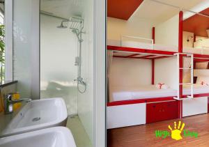 Koupelna v ubytování Hanoi High Five hostel