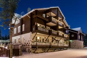 Zdjęcie z galerii obiektu Levikaira Apartments - Alpine Chalets w mieście Levi