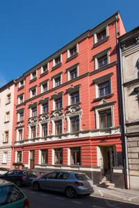 Budynek, w którym mieści się apartament