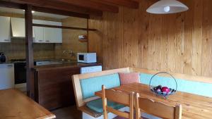 Kuchyňa alebo kuchynka v ubytovaní Apartamentos Rurales Les Barnedes
