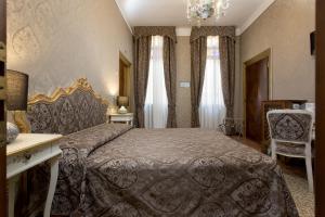 Gallery image of Hotel Mezzo Pozzo in Venice