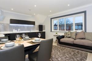 Χώρος καθιστικού στο Amazing Apartment near Bournemouth, Poole & Sandbanks - WiFi & Smart TV - Newly Renovated! Great Location!