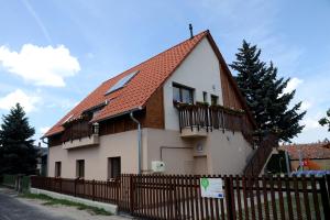 Budova, v ktorej sa apartmán nachádza