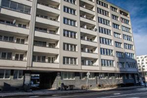 Budynek, w którym mieści się apartament