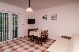 Fotografia z galérie ubytovania Apartmani Stjepan v destinácii Vinišće