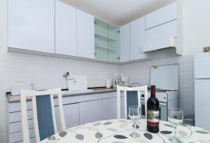 Fotografia z galérie ubytovania Apartmani Stjepan v destinácii Vinišće