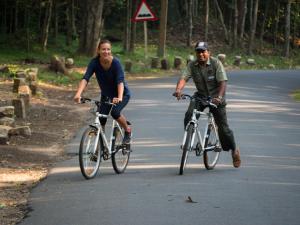 Jízda na kole v ubytování Spice Village Thekkady - A CGH Earth Experience nebo okolí