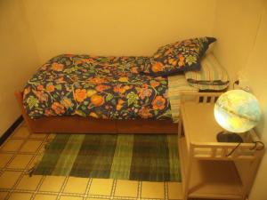 A bed or beds in a room at Can Bonshoms
