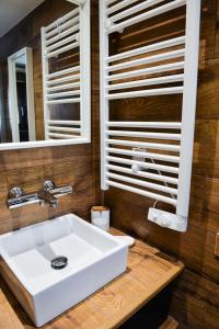 Et badeværelse på Chalet Les Gentianes + 45 billeder