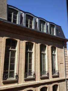 パリにあるアパルトマン シェルシュ ミディのギャラリーの写真
