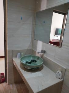 CHONG TI HOTEL的一间浴室