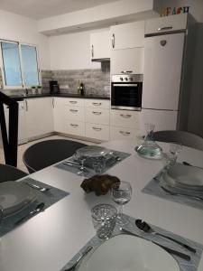 Kuchyň nebo kuchyňský kout v ubytování Casa Nova Adele + Pelletsoffen