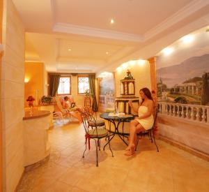 Posezení v ubytování Landhotel Kolb + 27 fotografií