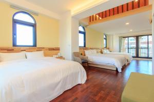 Letto o letti in una camera di Post-mountain view