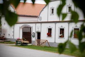 Das Gebäude in dem sich die Pension befindet