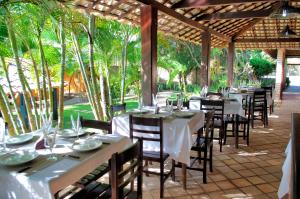 En restaurant eller et andet spisested på Eurosol Pousada das Canoas