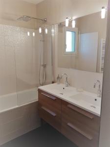 Phòng tắm tại Apartment Cap Meyran