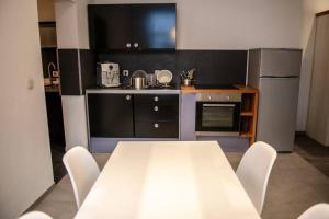 Ruhige Ferienwohnung mitten im Zentrum tesisinde mutfak veya mini mutfak