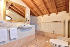 Kúpeľňa v ubytovaní Albergo Villa Priula + 35 fotografií
