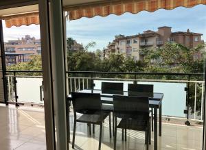Балкон или терраса в Apartamentos Benet