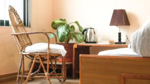 Khu vực ghế ngồi tại Hotel Mountain View - Lakeside Pokhara