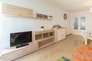 TV a/nebo společenská místnost v ubytování Sweethome El Palo