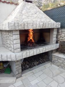 Gril pre hostí v apartmáne