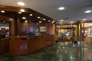 Vstupní hala nebo recepce v ubytování Hotel Cervol + 24 fotografií