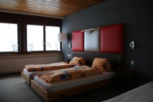 Postel nebo postele na pokoji v ubytování Minster Hotel