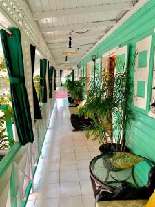 Fotografie z fotogalerie ubytování Seaview Inn v Basseterre