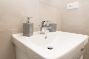 Koupelna v ubytování Útulný apartmán u Mumlavských vodopádů