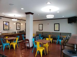 Gallery image of Best Western Plus Blue Angel Inn in Pensacola